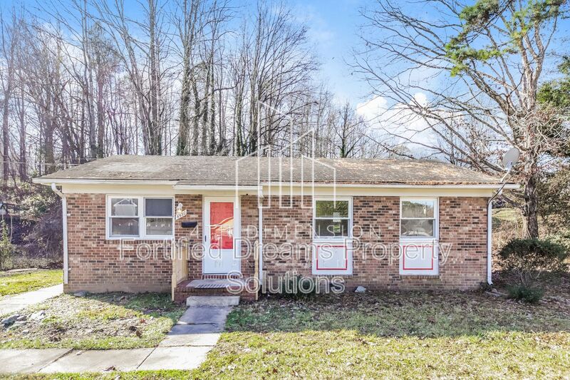 Winston-Salem House: 4930 Rumley Circle