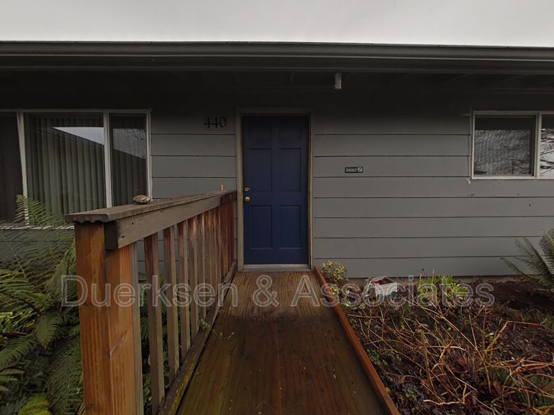 Request a Viewing for 440 Ermine Street SE Tenant Turner