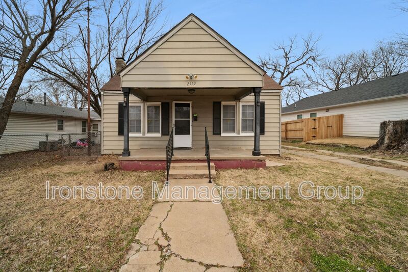 Tulsa House: 2119 W 40th Street