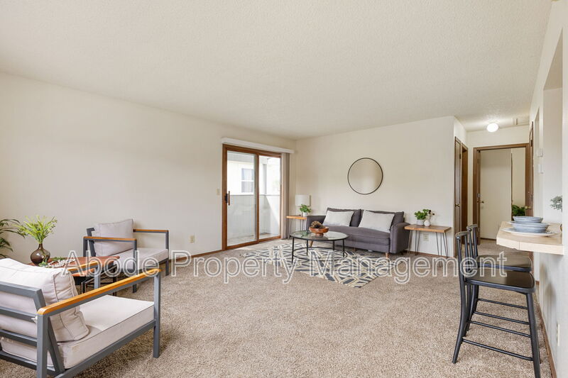 Longmont House: 1418 Emery Court