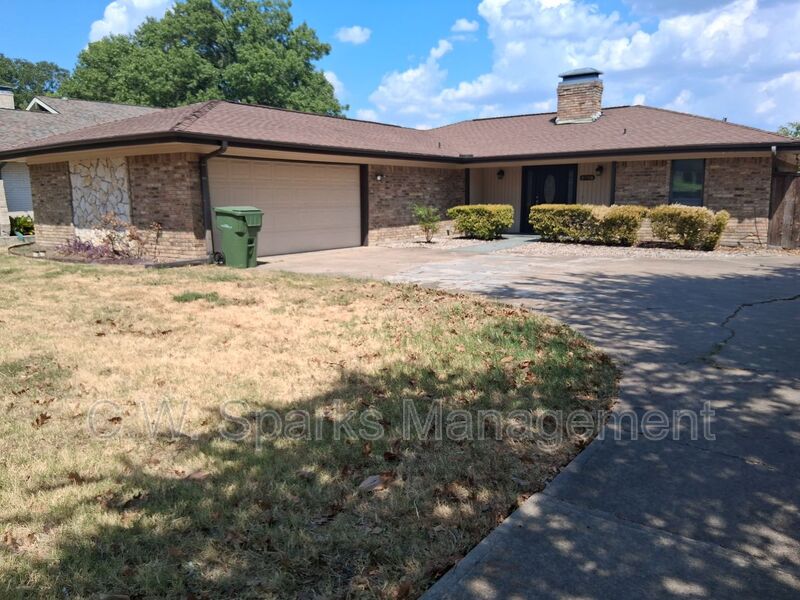 Garland House: 4106 Cedar Creek Drive