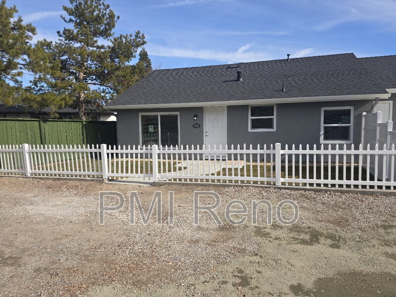 Reno Condo: 450 Tracy Lane