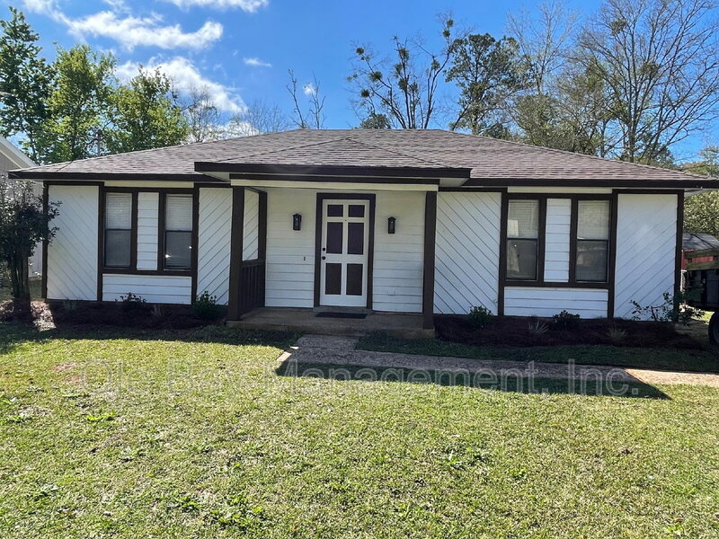 Mobile House: 4127 Springdale Rd