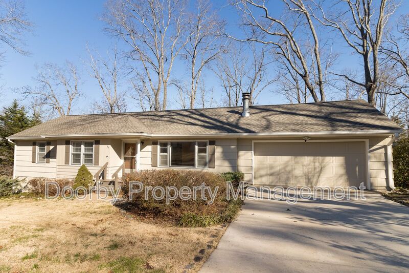 Signal Mountain House: 203 Dawn St