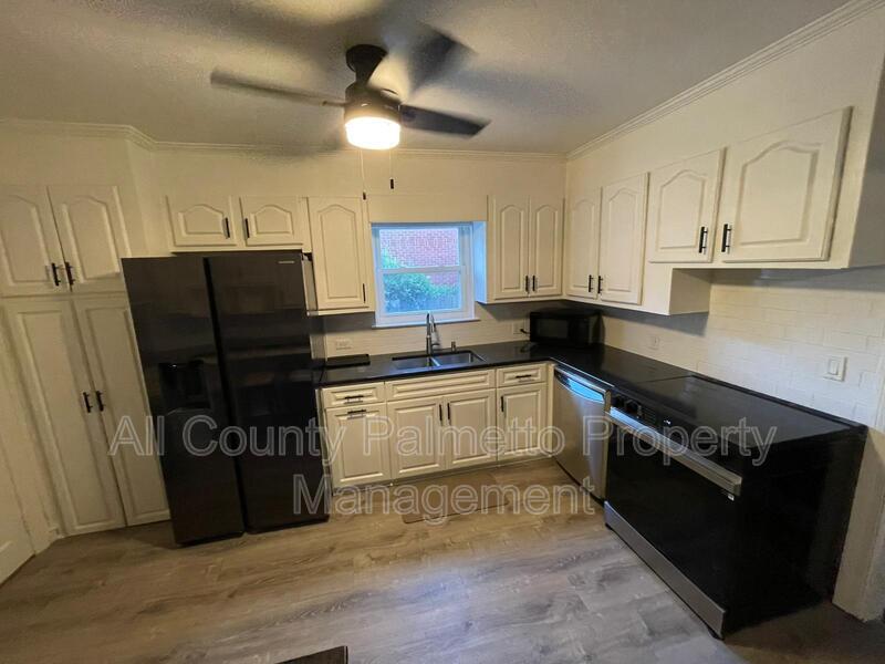 Charleston House: 110 Gordon St