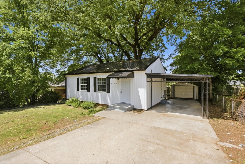 Maryville House: 2509 Marshall Street