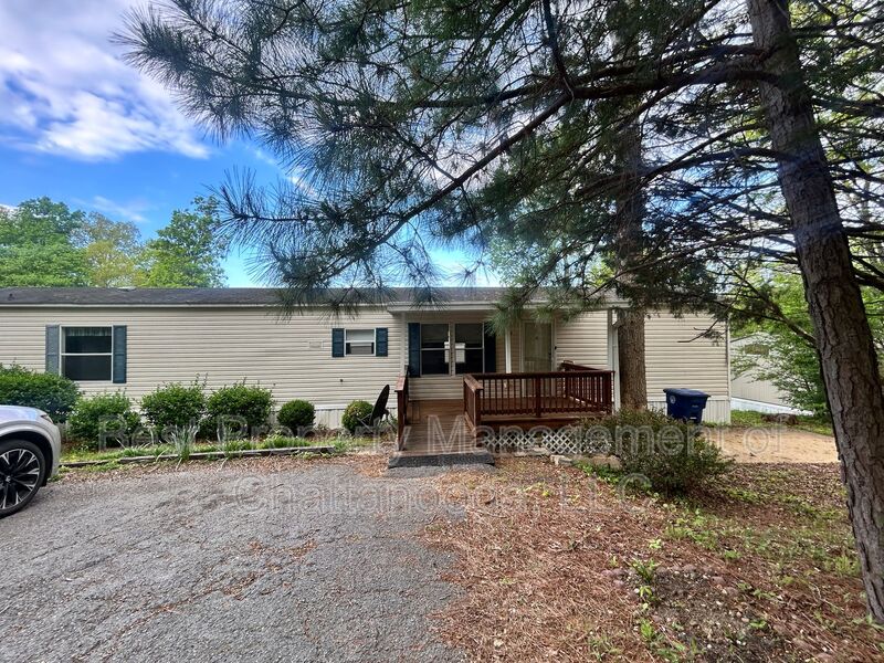 Ooltewah House: 8805 Jen Rue Ln