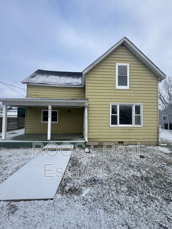 Washington Courthouse House: 908 John Street