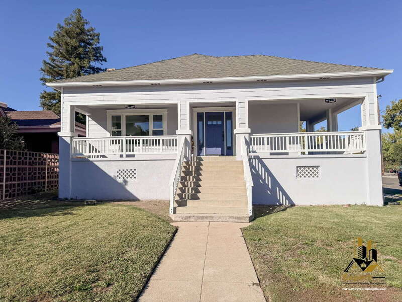 Roseville House: 400 Pleasant St