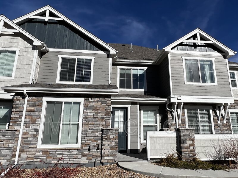 Aurora Townhome: 23588 E Ida Dr