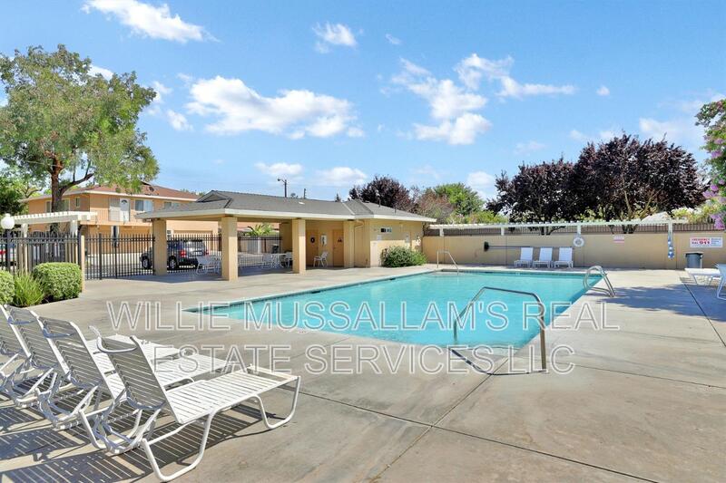 Modesto Condo: 2505 Prescott Road