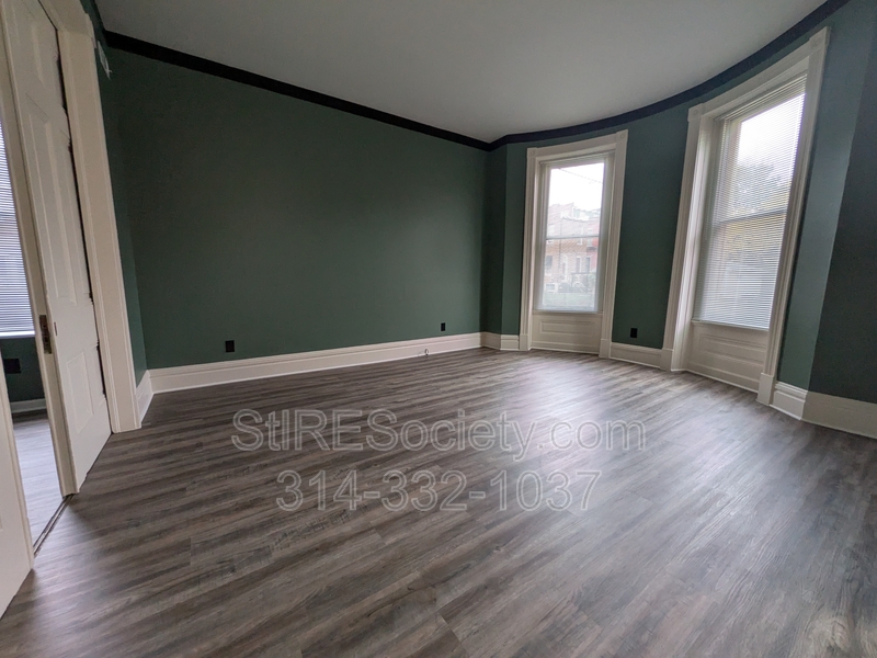 St. Louis Condo: 2012 Oregon Ave #1F
