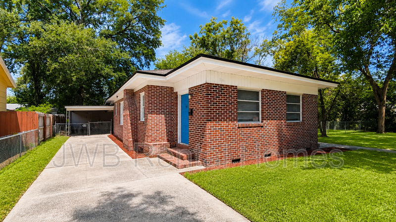 Jacksonville House: 1166 Hamilton St
