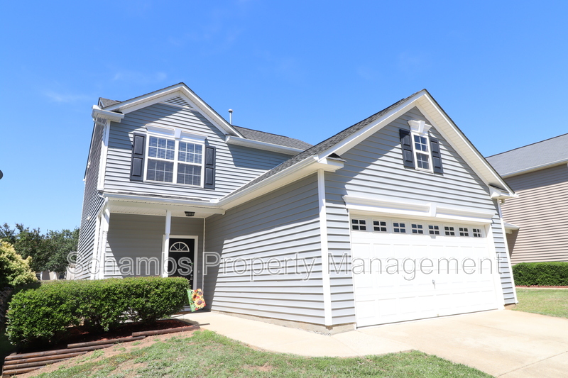 Holly Springs House: 5112 Mabe Dr