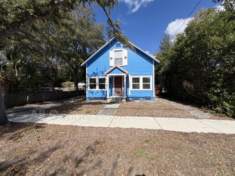 Clearwater House: 912 Pine Street