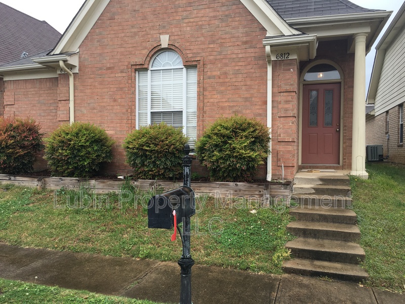 Cordova House: 6812 Show Boat Ln