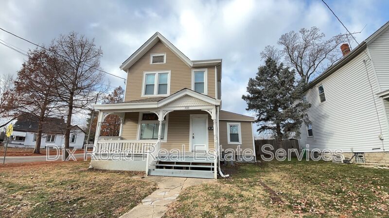 Lockland House: 333 Arlington Avenue