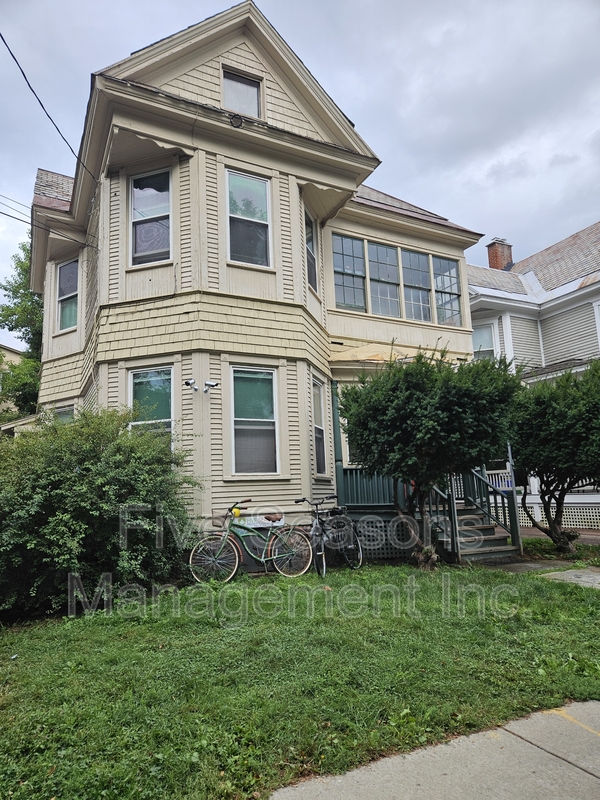 Burlington Condo: 55 Greene Street - 2