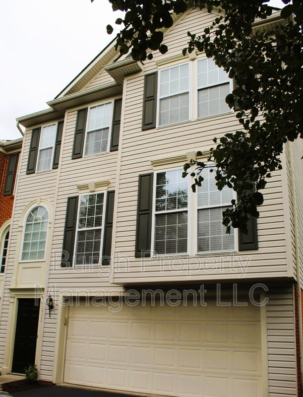 Pittsburgh Townhome: 1713 Michael Drive