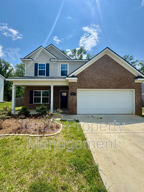 Midland House: 9957 Long Leaf Pine Drive