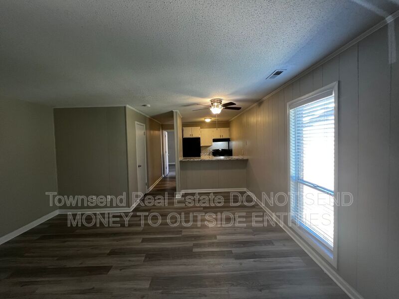 Fayetteville House: 5874-F Century Oaks Drive