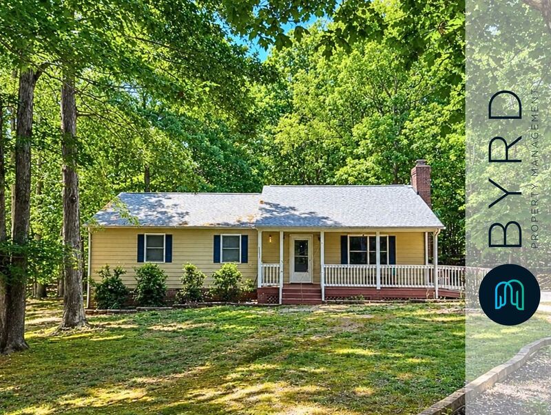 Amelia Court House House: 8310 Daybreak Dr