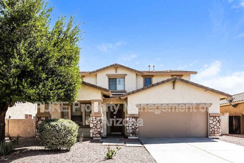 Gilbert House: 6943 S View Ln