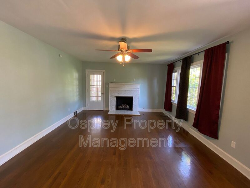 Spacious 4-Bedroom Home with Pool! "ASK ABOUT OUR ZERO-DEPOSIT OPTION" - Photo 4