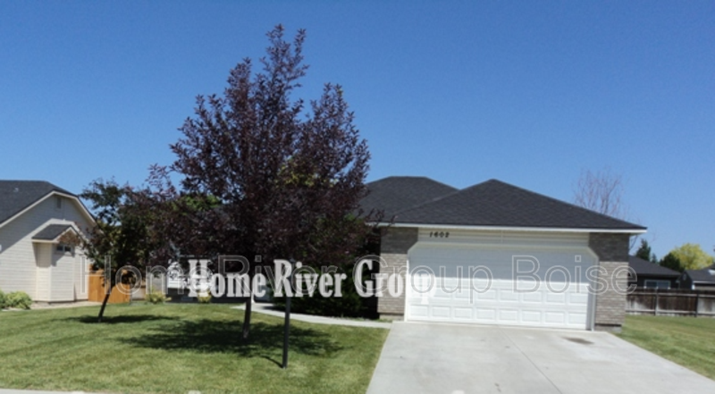 Nampa House: 1602 Spruce Creek Loop