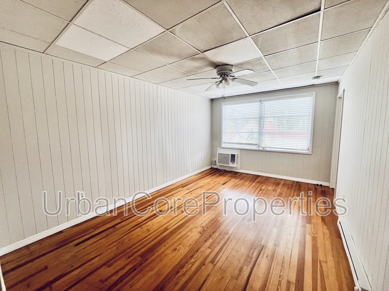 St. Petersburg Condo: 1233 Oak St NE