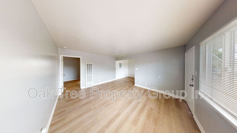 Alameda House: 2320 Buena Vista Avenue