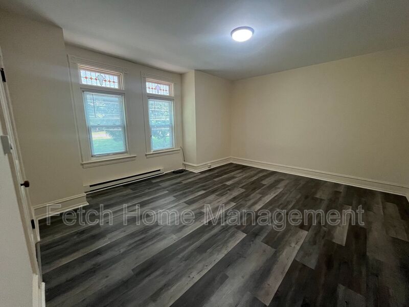 Lancaster Condo: 736 East King Street