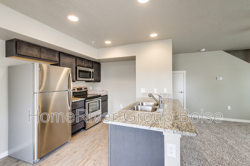 Kuna Condo: 928 E Wandering Ln