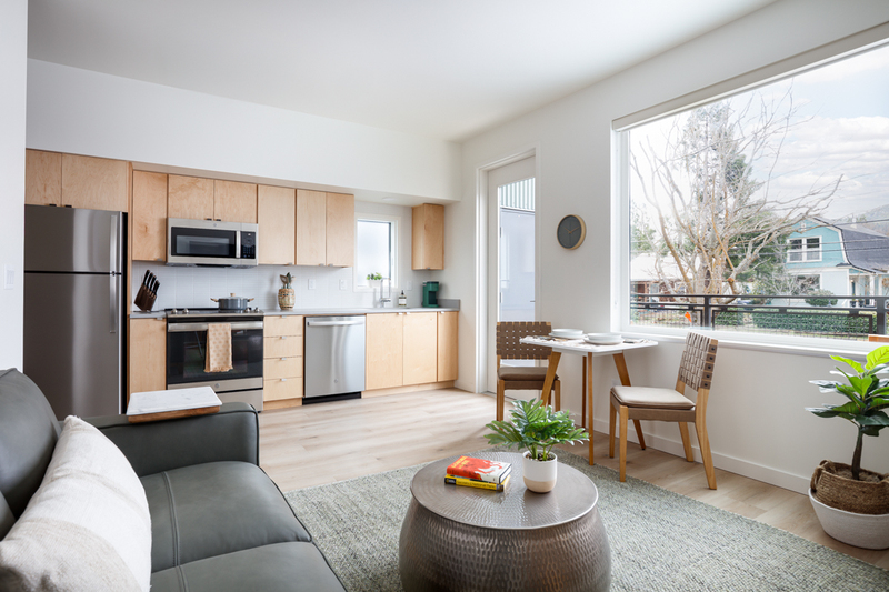 Ashland House: 168 Garfield St