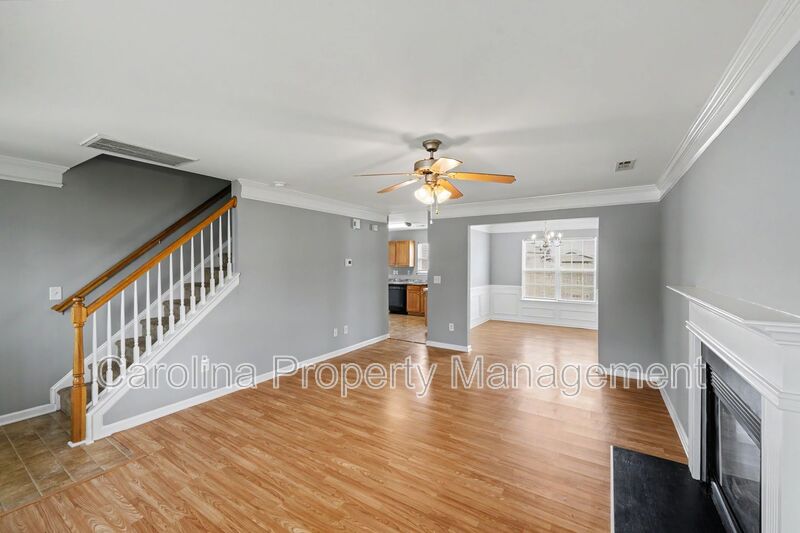 Charlotte House: 10521 Barvas St