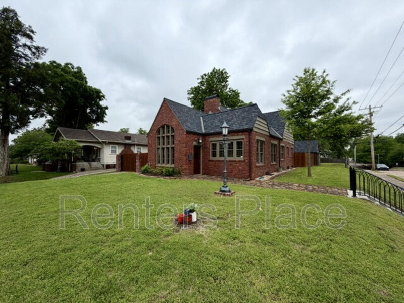 Tulsa House: 1904 South Yorktown Avenue