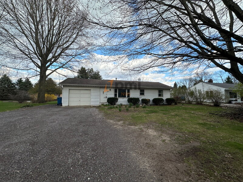 Chesterton House: 1075 North 100 East