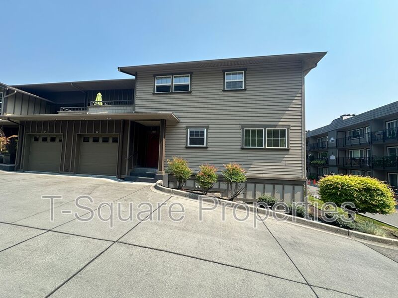 Bothell House: 17917 95th Pl. NE