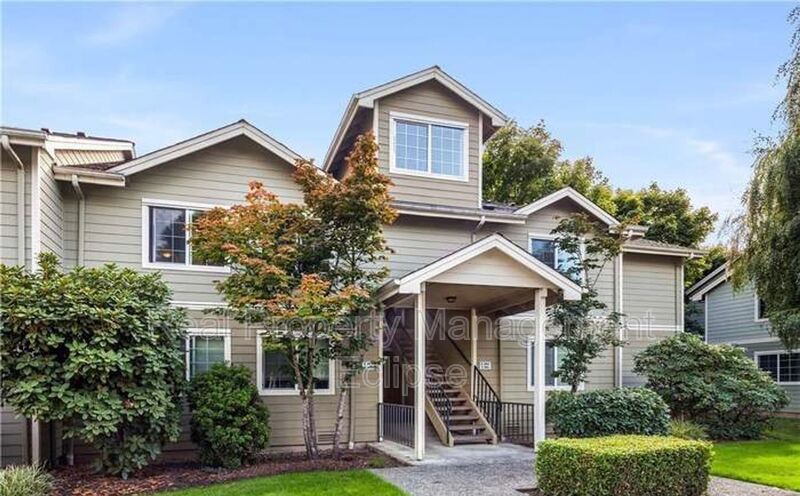 Issaquah Condo: 755 5th Ave NW