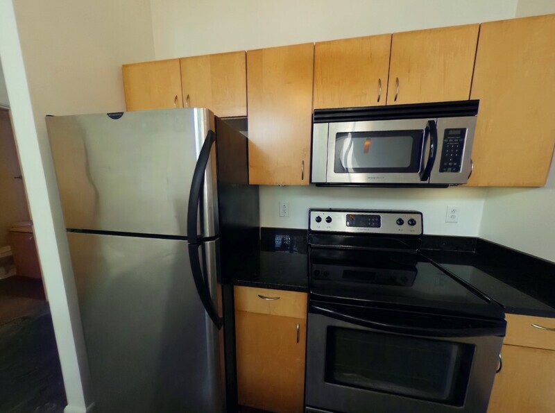 Richmond Condo: 1011 West Marshall Street