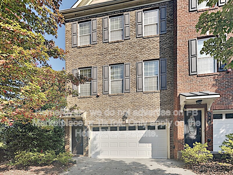 Marietta Townhome: 305 Williamson St SE