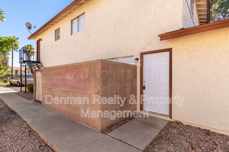 Mesa House: 860 E. Brown Rd