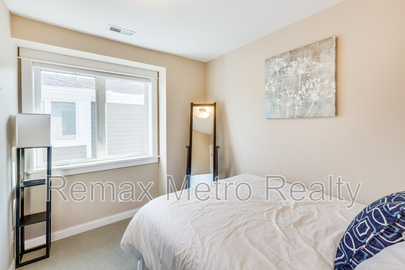 Seattle Townhome: 308 Valley St