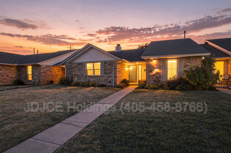 Midwest City Condo: 431 West Curtis Drive - 1