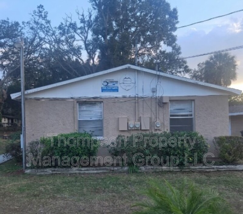 Thonotosassa Condo: 9415 Grandfield Rd