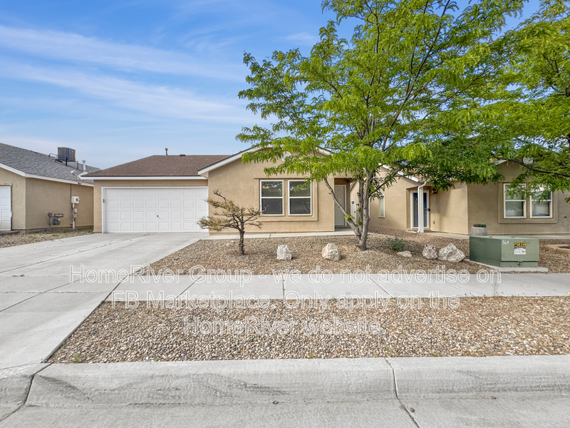 Albuquerque House: 5761 Pinon Altos Rd NW