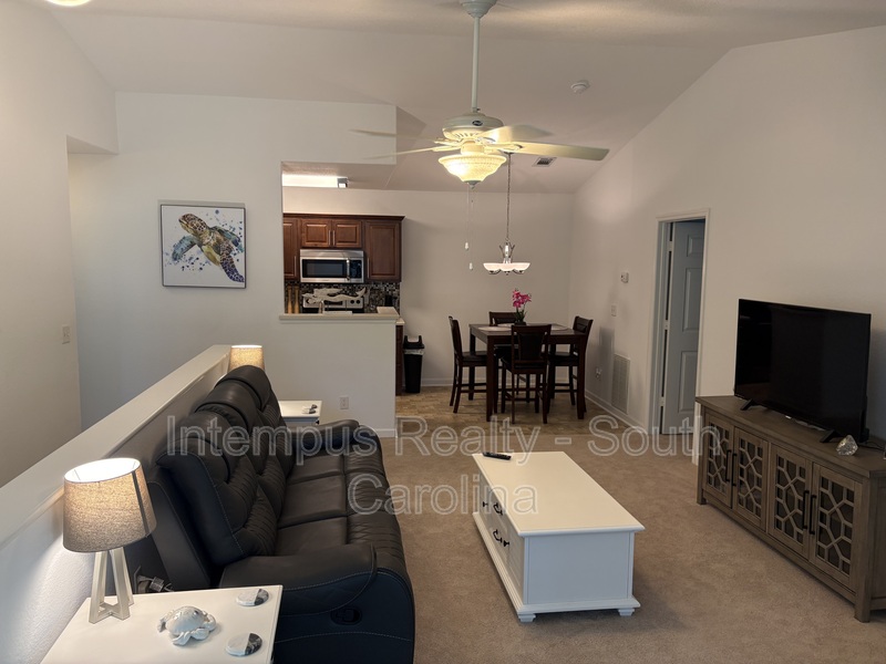 Bluffton Condo: 897 Fording Island Rd