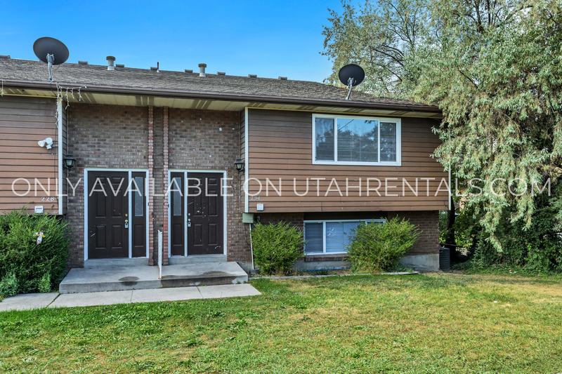 Midvale Condo: 234 W Foxbridge Dr