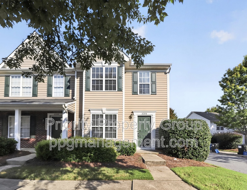 Charlotte Townhome: 3204 Barons Court Road