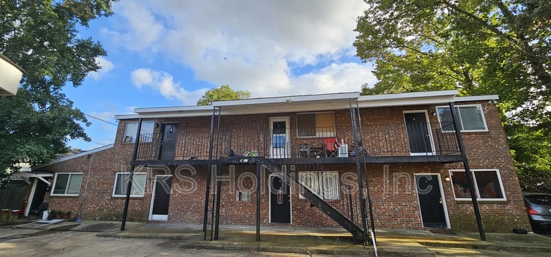 Norfolk Condo: 5537 Iowa Avenue, APT. E